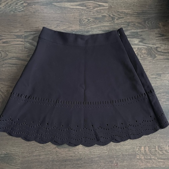 Loft Skirt - Picture 2 of 2